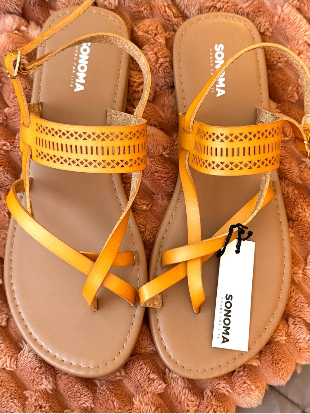 SONOMA GOODS FOR LIFE WOMEN'S SIZE L 9/10 BEAGLE STRAPPY THONG SANDALS NWT